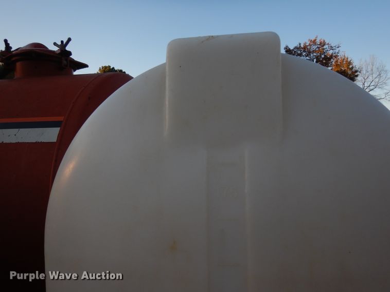 image for item DI8593 2004 Ditch Witch FX30  vacuum excavator