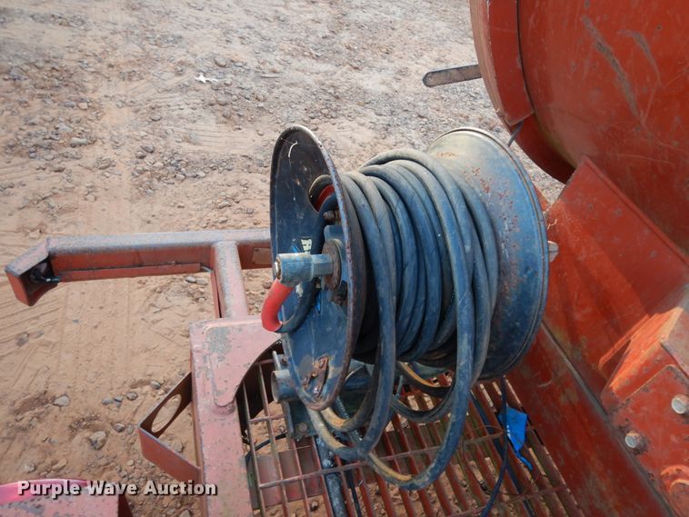 image for item DI8593 2004 Ditch Witch FX30  vacuum excavator