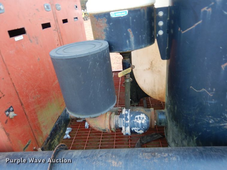 image for item DI8593 2004 Ditch Witch FX30  vacuum excavator