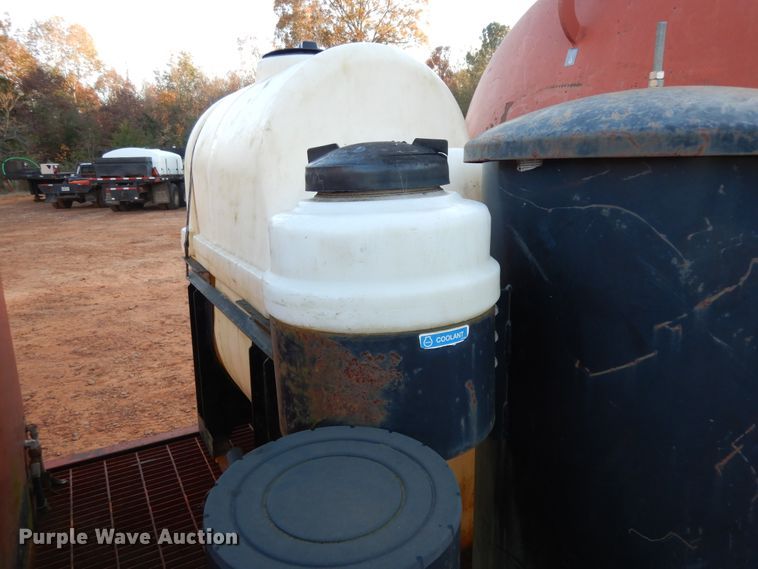 image for item DI8593 2004 Ditch Witch FX30  vacuum excavator