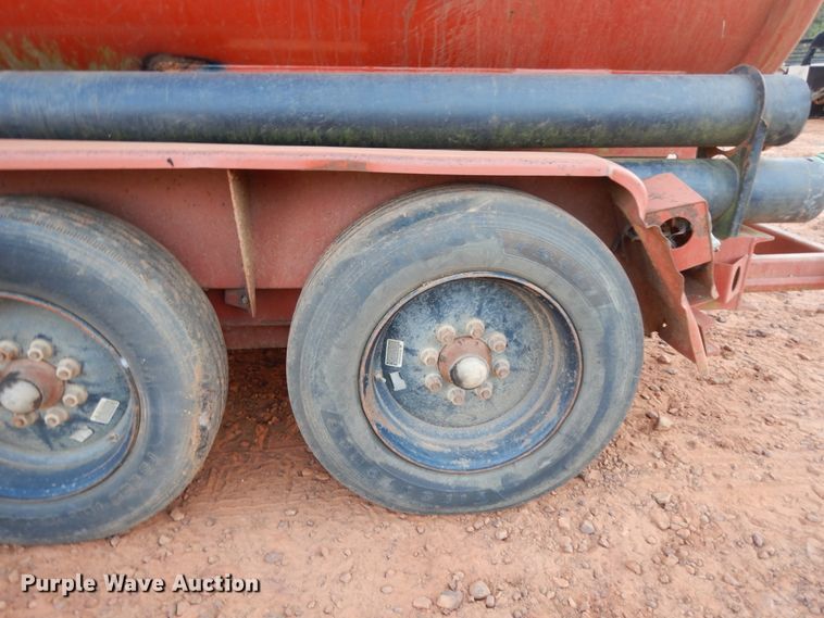 image for item DI8593 2004 Ditch Witch FX30  vacuum excavator