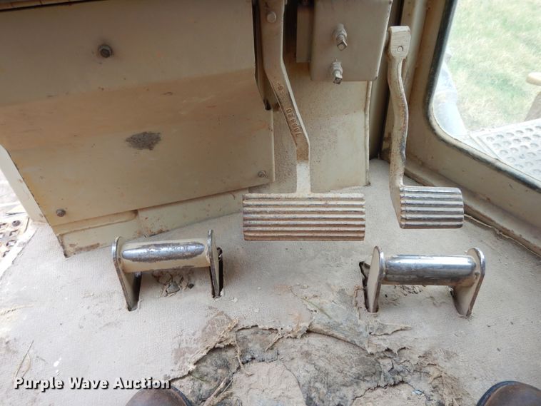 image for item DI8597 1996 Caterpillar D9R  dozer