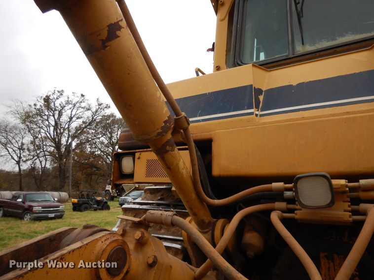 image for item DI8597 1996 Caterpillar D9R  dozer