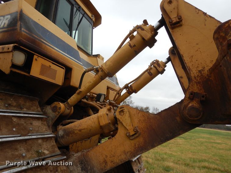 image for item DI8597 1996 Caterpillar D9R  dozer