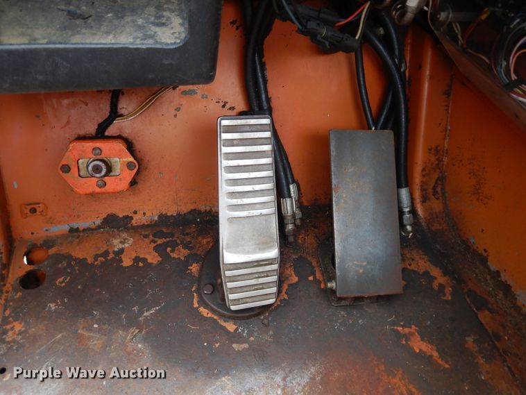 image for item DI8599 2004 Lull 1044C-54  telehandler