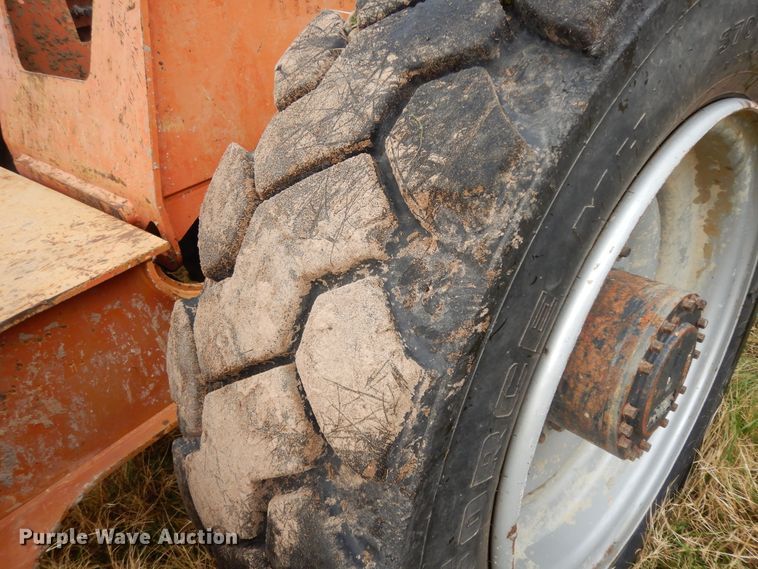 image for item DI8599 2004 Lull 1044C-54  telehandler