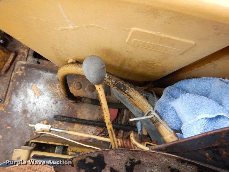 image for item DI8600 1974 Caterpillar 627B  scraper