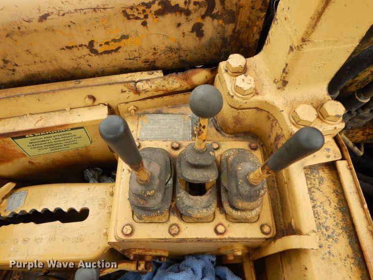 image for item DI8600 1974 Caterpillar 627B  scraper