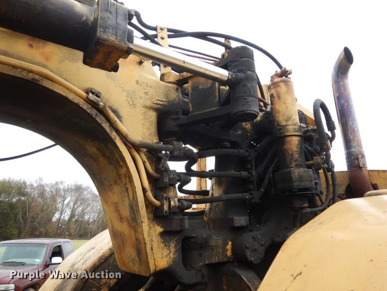 image for item DI8600 1974 Caterpillar 627B  scraper