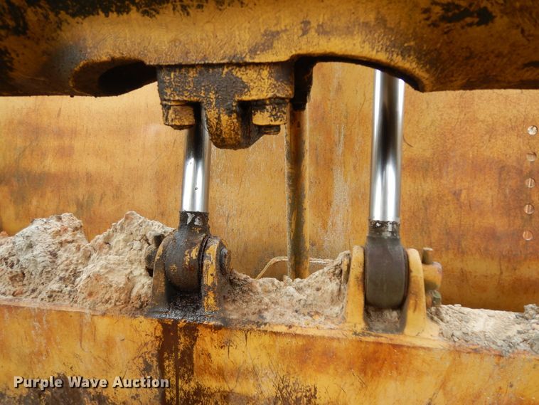 image for item DI8600 1974 Caterpillar 627B  scraper