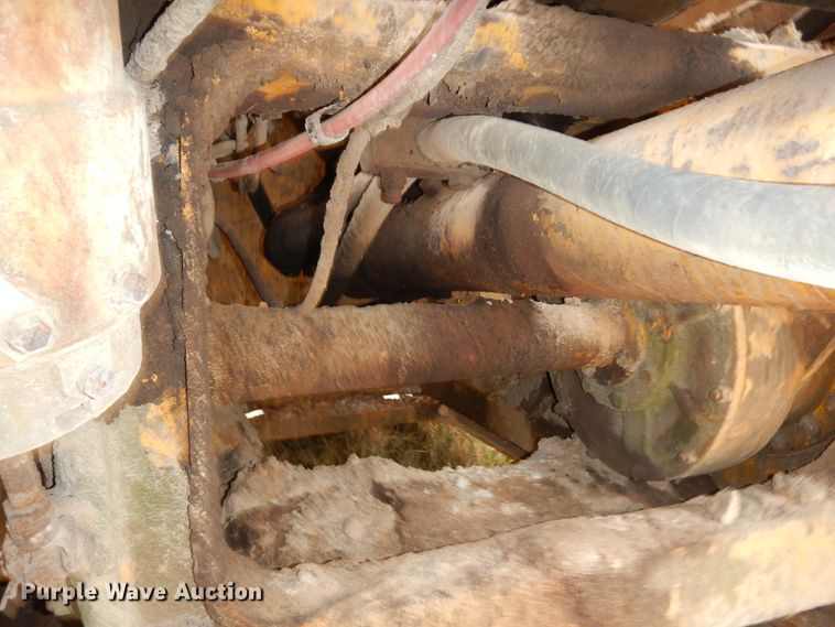 image for item DI8600 1974 Caterpillar 627B  scraper