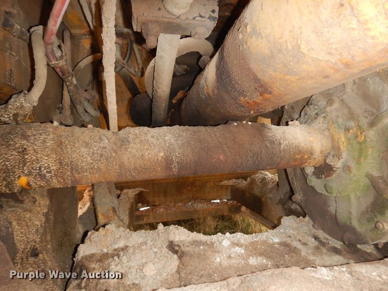 image for item DI8600 1974 Caterpillar 627B  scraper