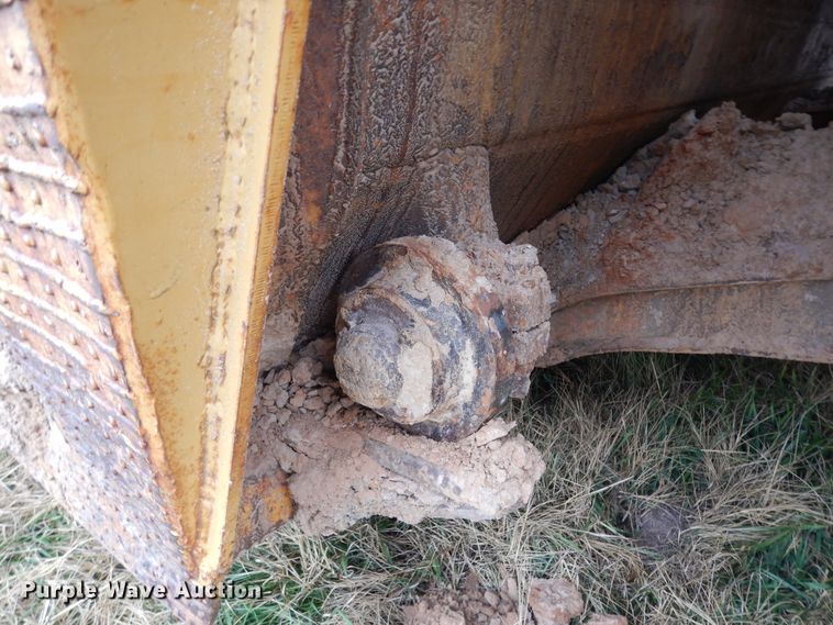 image for item DI8600 1974 Caterpillar 627B  scraper