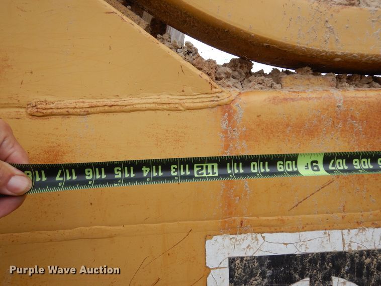 image for item DI8600 1974 Caterpillar 627B  scraper