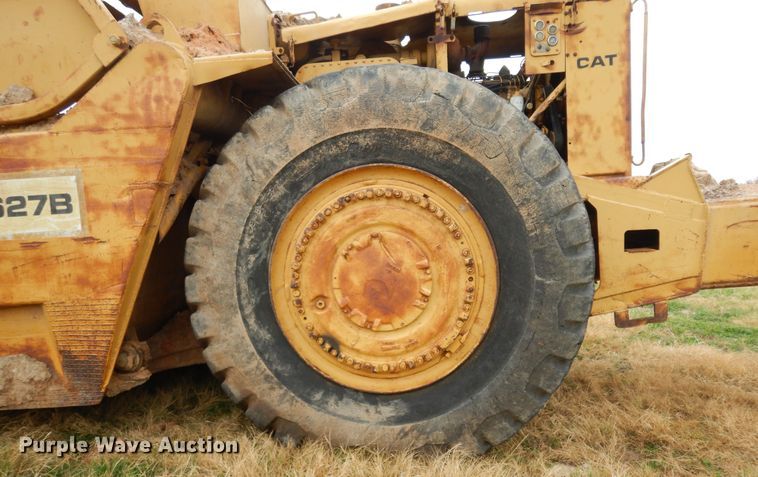 image for item DI8600 1974 Caterpillar 627B  scraper