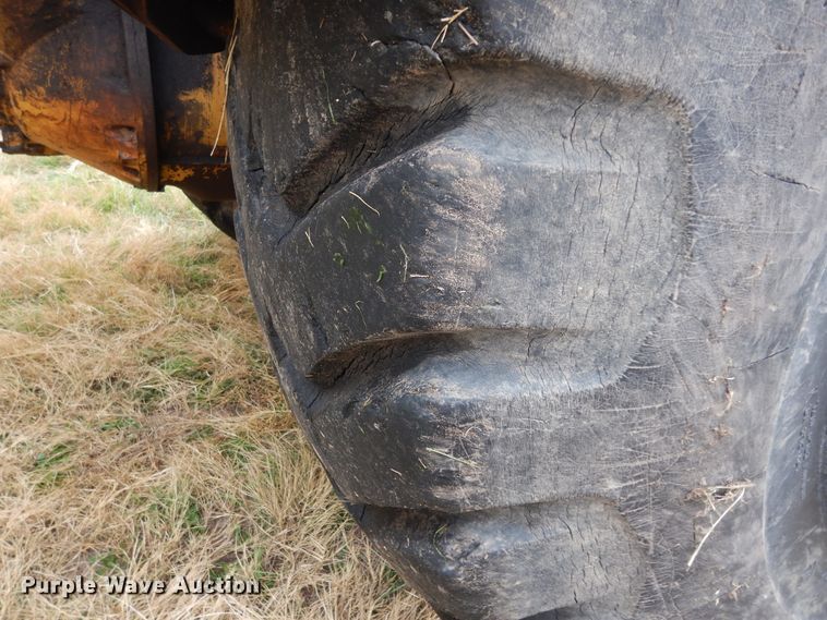 image for item DI8600 1974 Caterpillar 627B  scraper