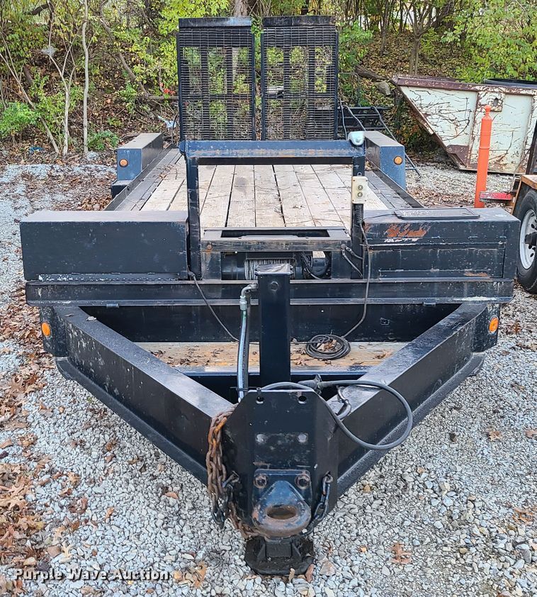 image for item DJ1521 2004 Towmaster  equipment trailer