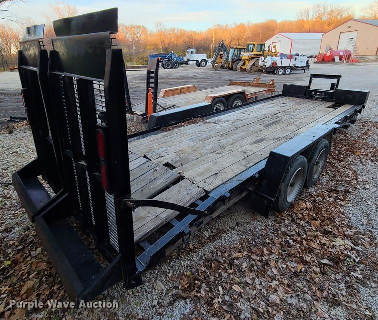 image for item DJ1521 2004 Towmaster  equipment trailer