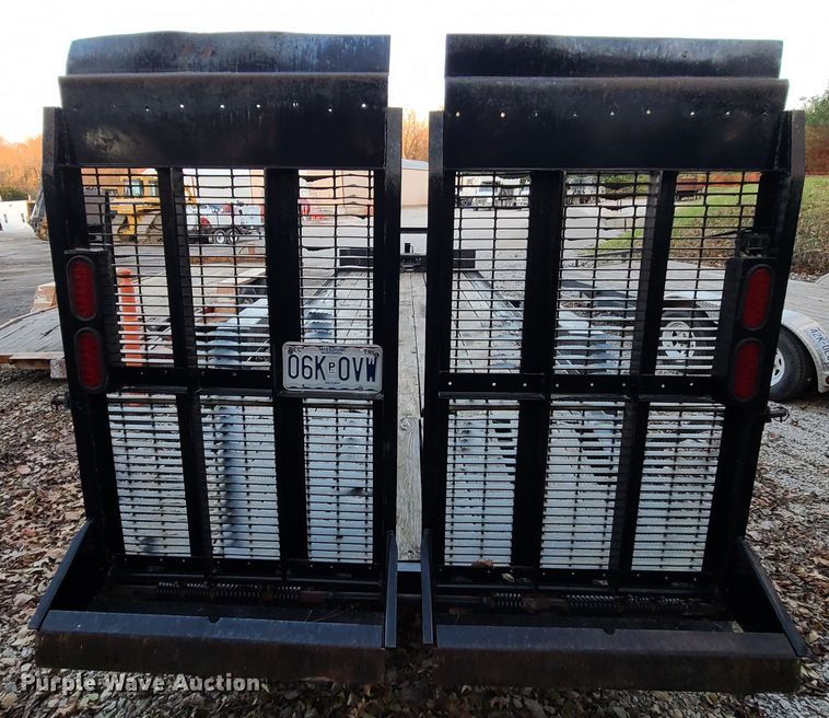 image for item DJ1521 2004 Towmaster  equipment trailer