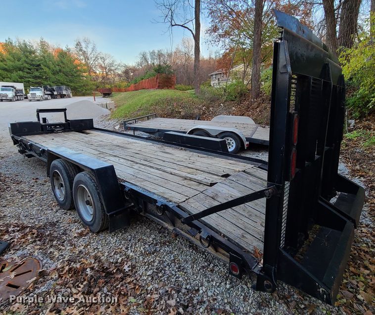 image for item DJ1521 2004 Towmaster  equipment trailer