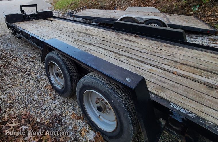 image for item DJ1521 2004 Towmaster  equipment trailer