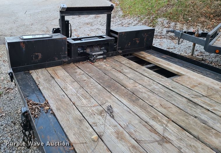 image for item DJ1521 2004 Towmaster  equipment trailer