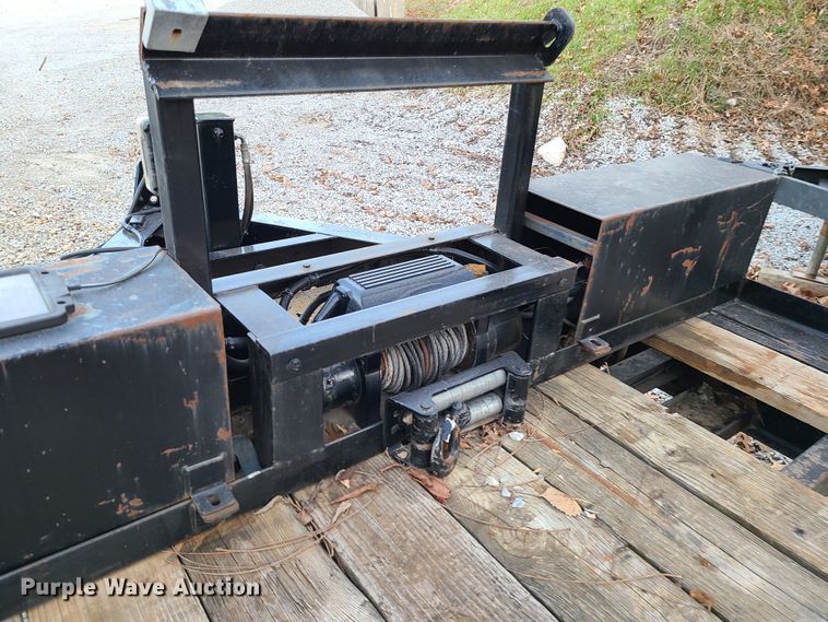 image for item DJ1521 2004 Towmaster  equipment trailer