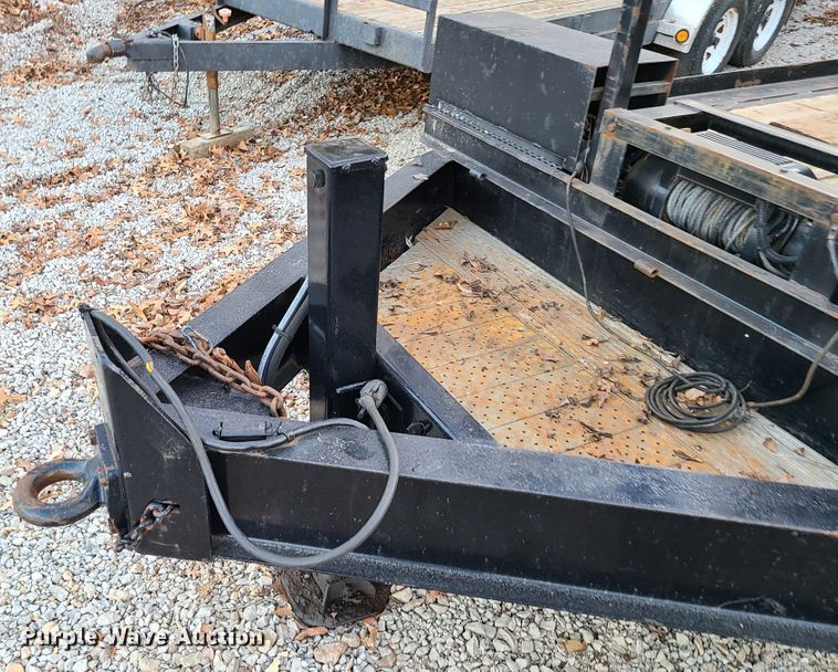 image for item DJ1521 2004 Towmaster  equipment trailer