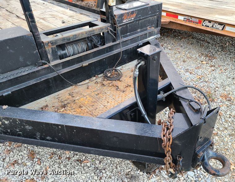 image for item DJ1521 2004 Towmaster  equipment trailer