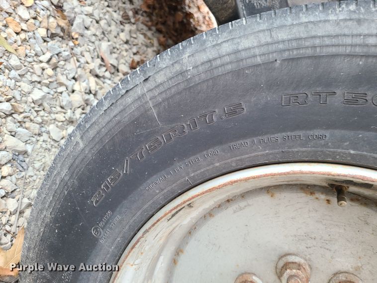 image for item DJ1521 2004 Towmaster  equipment trailer