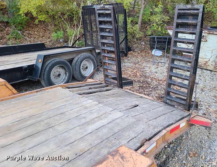 image for item DJ1522 2014 Redi Haul FSL14HD  equipment trailer