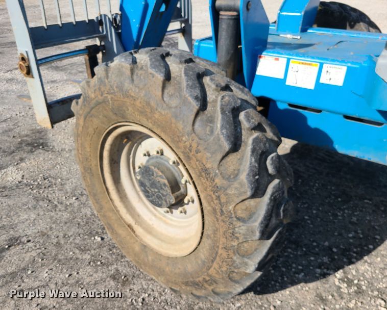 image for item DJ1548 2012 Genie GTH-844  telehandler
