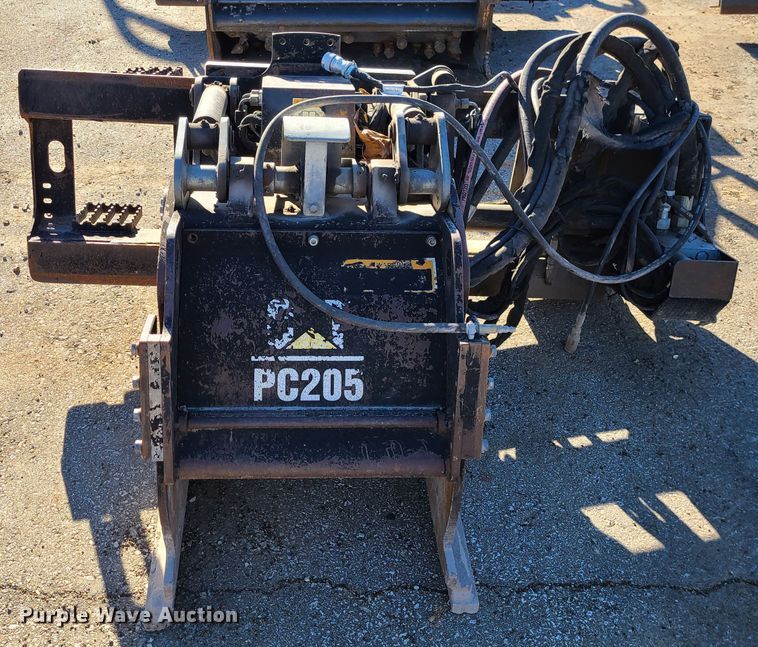 image for item DJ1560 Caterpillar PC205 18"W skid steer cold planer