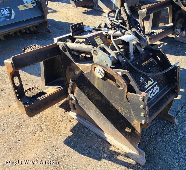 image for item DJ1560 Caterpillar PC205 18"W skid steer cold planer