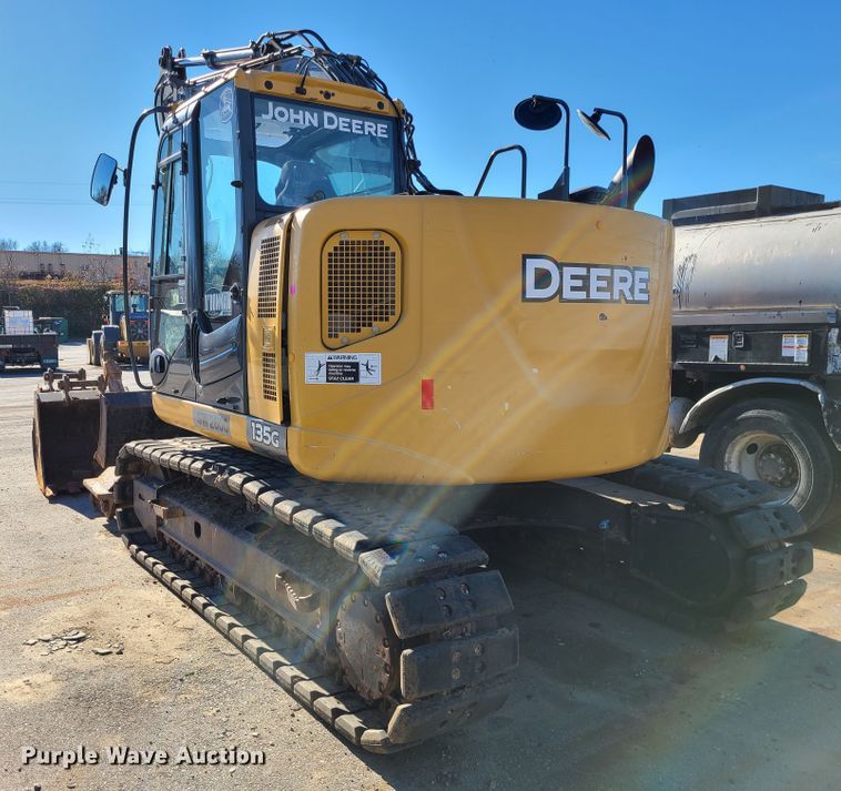 image for item DJ1562 John Deere 135G  excavator