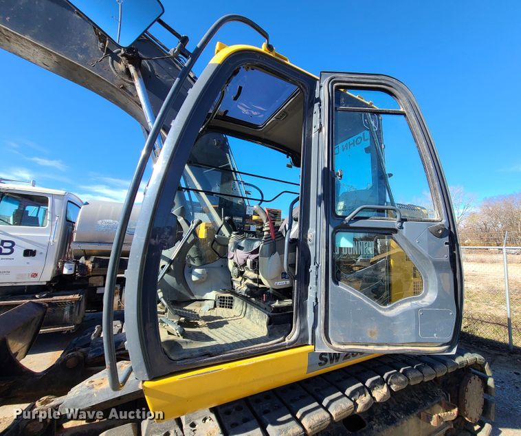 image for item DJ1562 John Deere 135G  excavator