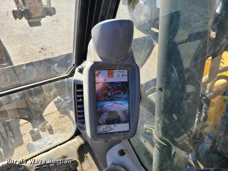 image for item DJ1562 John Deere 135G  excavator