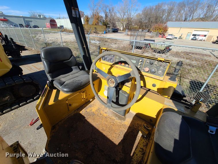 image for item DJ1564 Hypac C766C  double drum vibratory roller