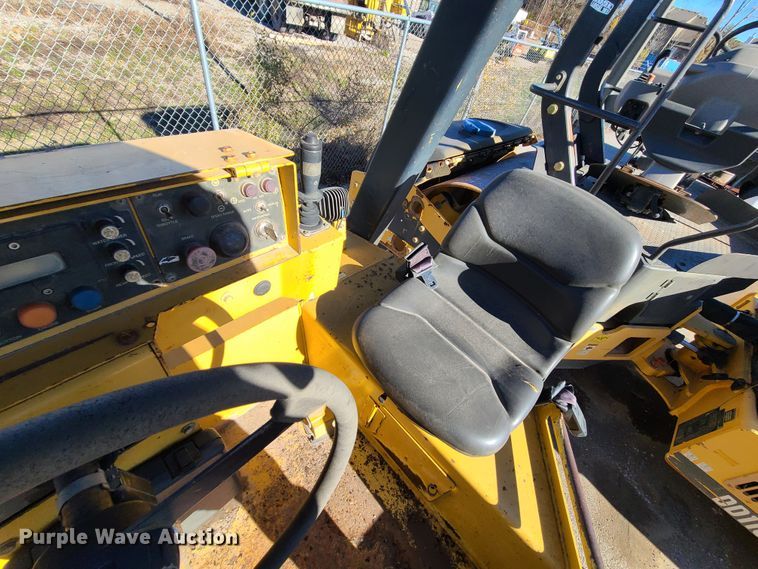 image for item DJ1564 Hypac C766C  double drum vibratory roller