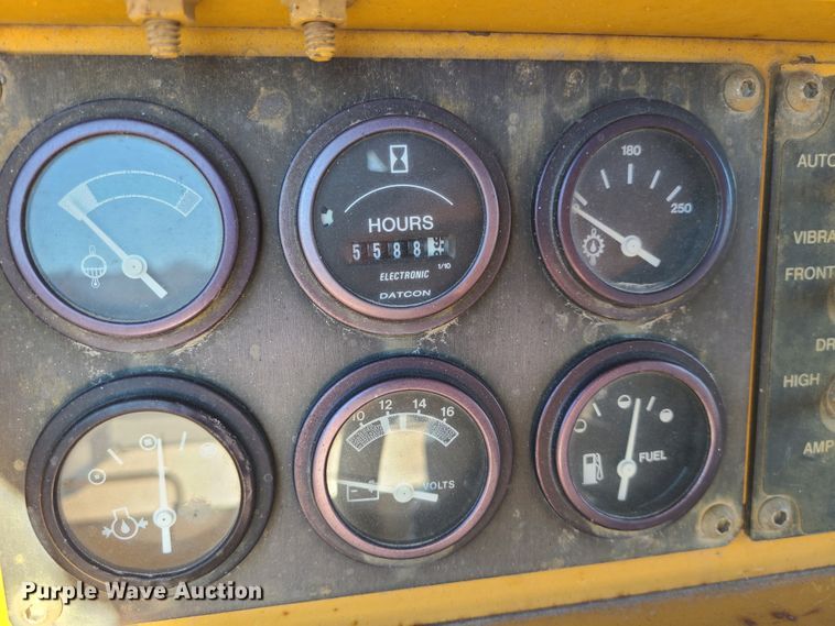 image for item DJ1564 Hypac C766C  double drum vibratory roller