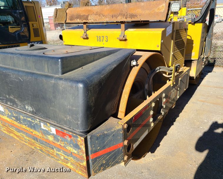 image for item DJ1564 Hypac C766C  double drum vibratory roller