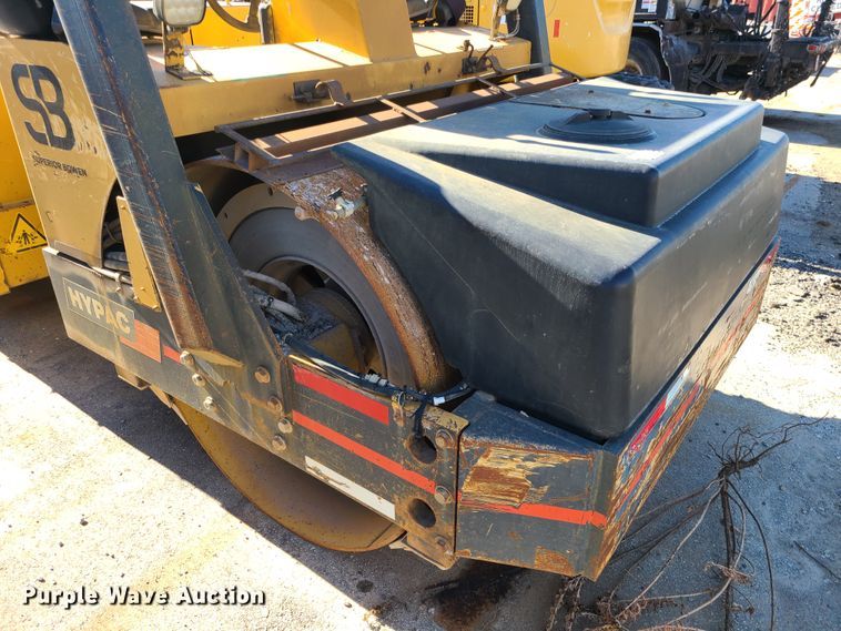 image for item DJ1564 Hypac C766C  double drum vibratory roller