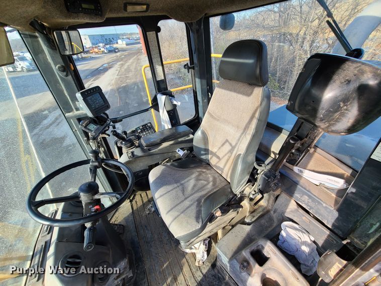 image for item DJ1577 2009 John Deere 844K  wheel loader