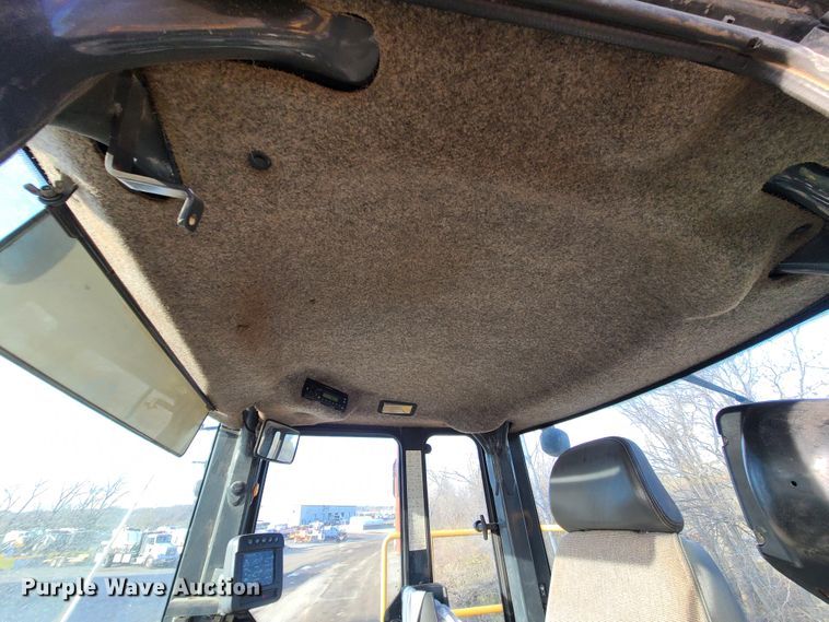 image for item DJ1577 2009 John Deere 844K  wheel loader