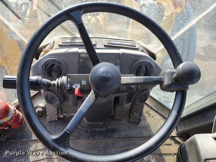 image for item DJ1577 2009 John Deere 844K  wheel loader