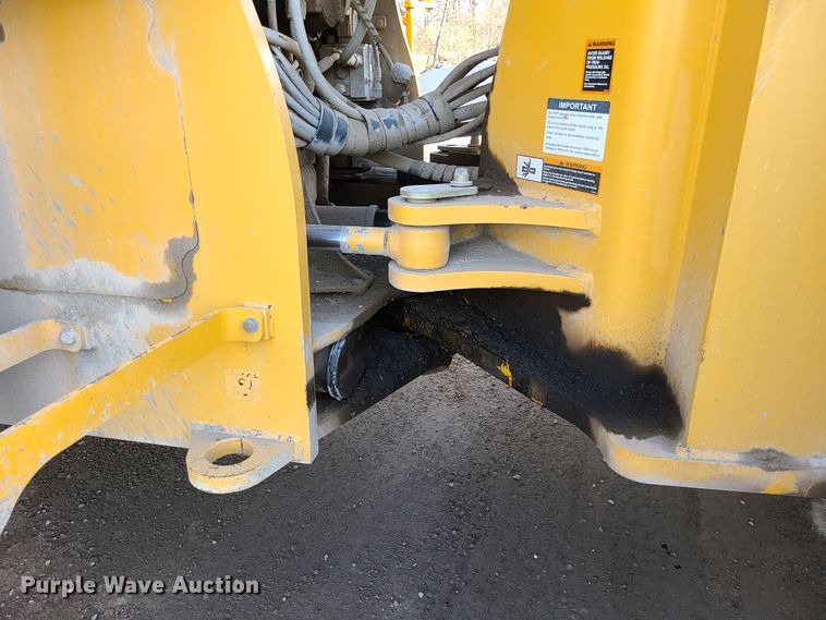 image for item DJ1577 2009 John Deere 844K  wheel loader