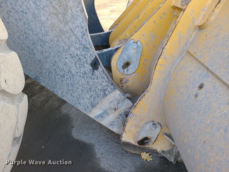 image for item DJ1577 2009 John Deere 844K  wheel loader