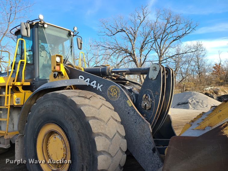 image for item DJ1577 2009 John Deere 844K  wheel loader