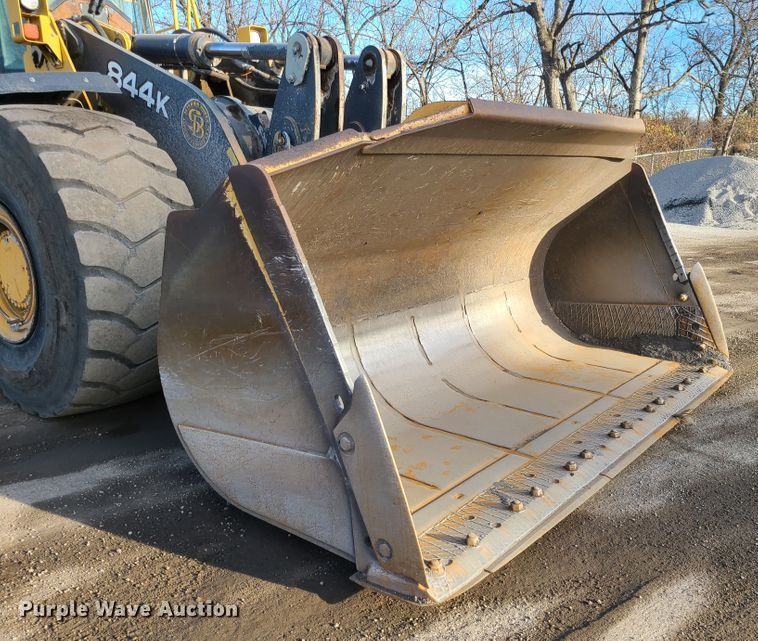 image for item DJ1577 2009 John Deere 844K  wheel loader