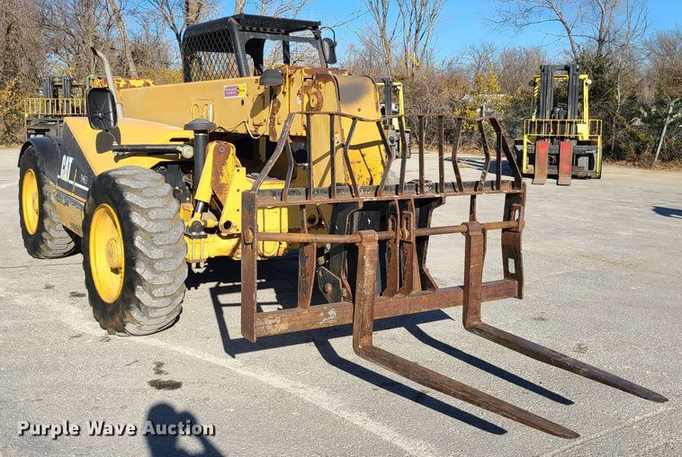 image for item DJ1649 2001 Caterpillar TH63  telehandler